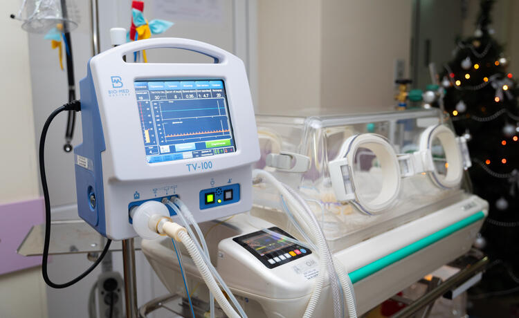 A portable incubator for newborns