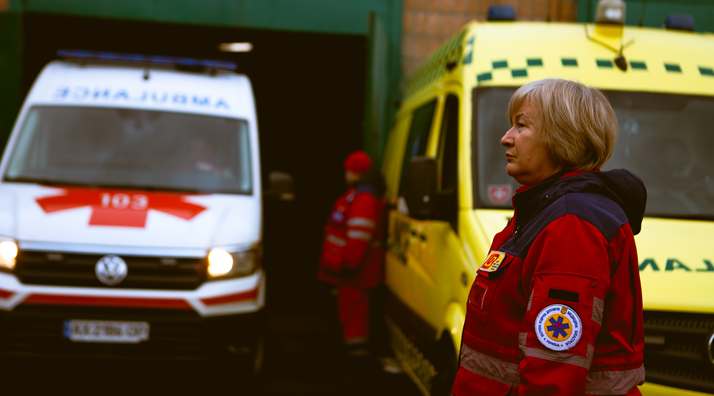 Olena Hryshanina provides crucial care in emergencies.
