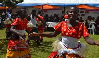 Girls in Uganda become SDG "ambassadors," fight teen…