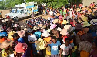 Madagascar : l’UNFPA et le PAM s’allient pour répondre aux…