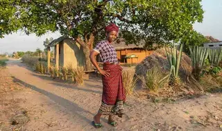 En Mozambique, el paso de una sobreviviente de fístula...