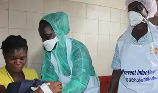 Liberia's Ebola outbreak leaves pregnant women stranded